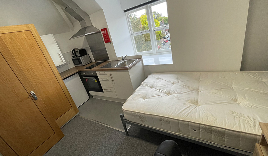 Standard studio in Salisbury Road