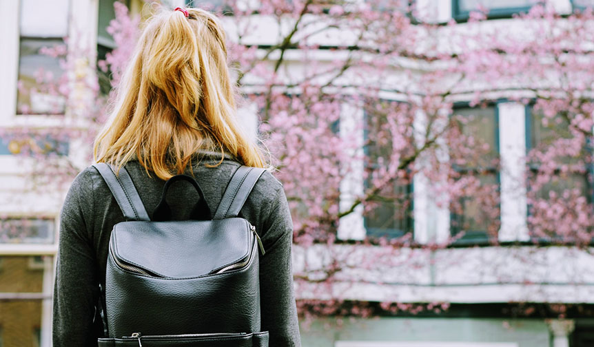 Girl looking for student accommodation in Loughborough