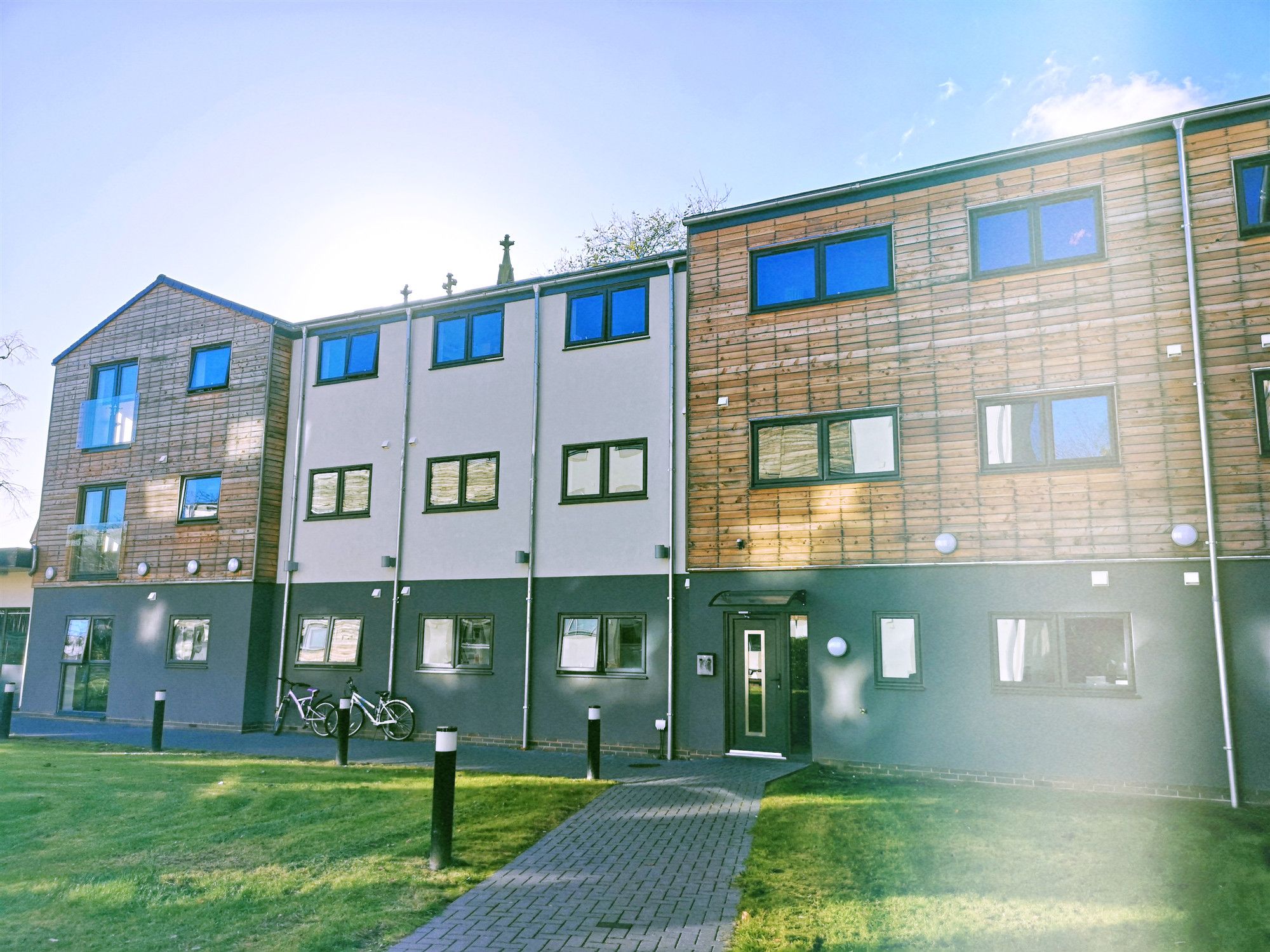 Forest Court Student Rooms - arge selection of 199 en-suite rooms for all budgets without compromising quality